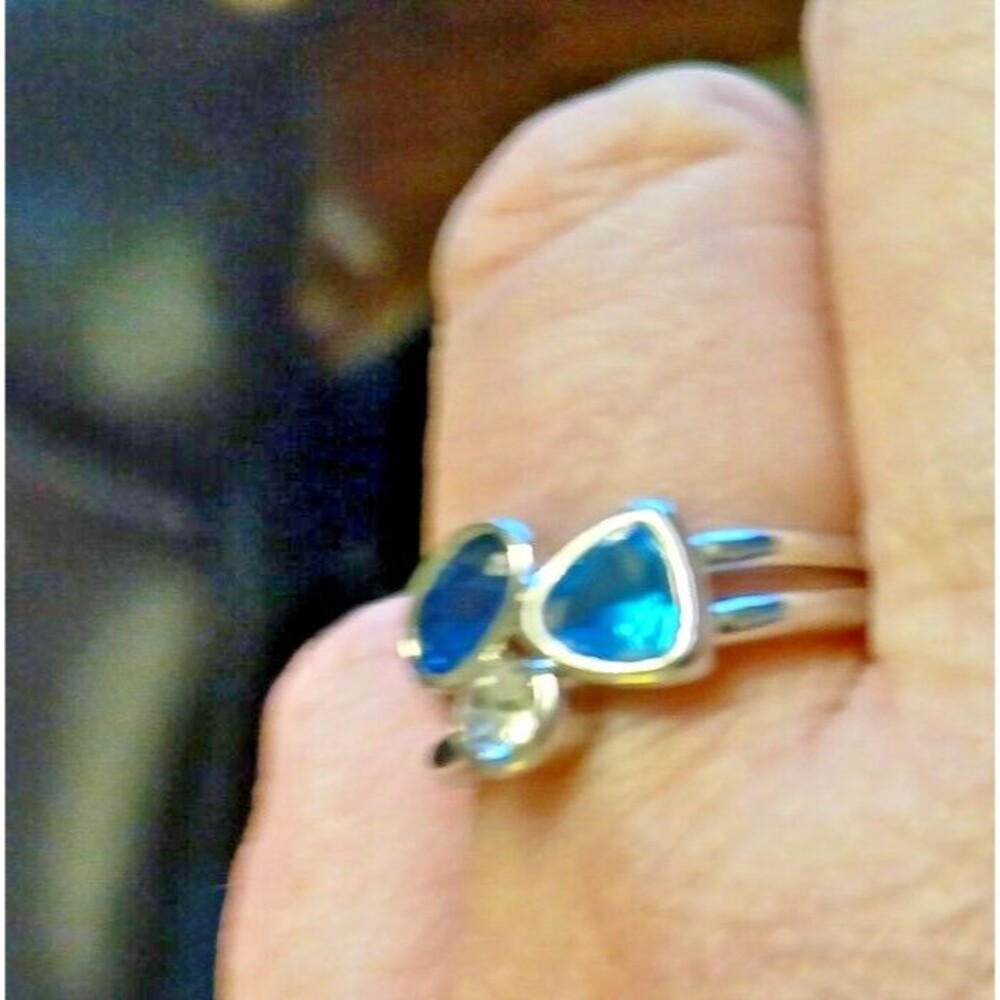 Silver 3 Three Blue Clear Stone Ring Size 8 Triangle Oval - Picture 4 of 9
